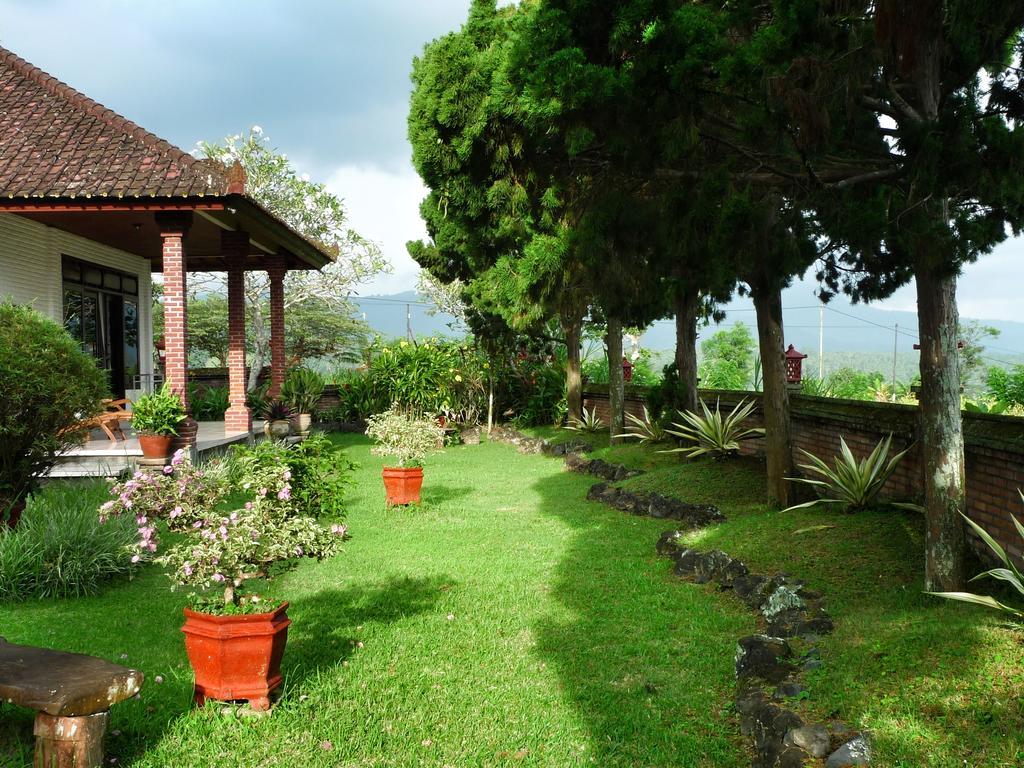 Cabe Bali Hotel Jasri Exterior photo