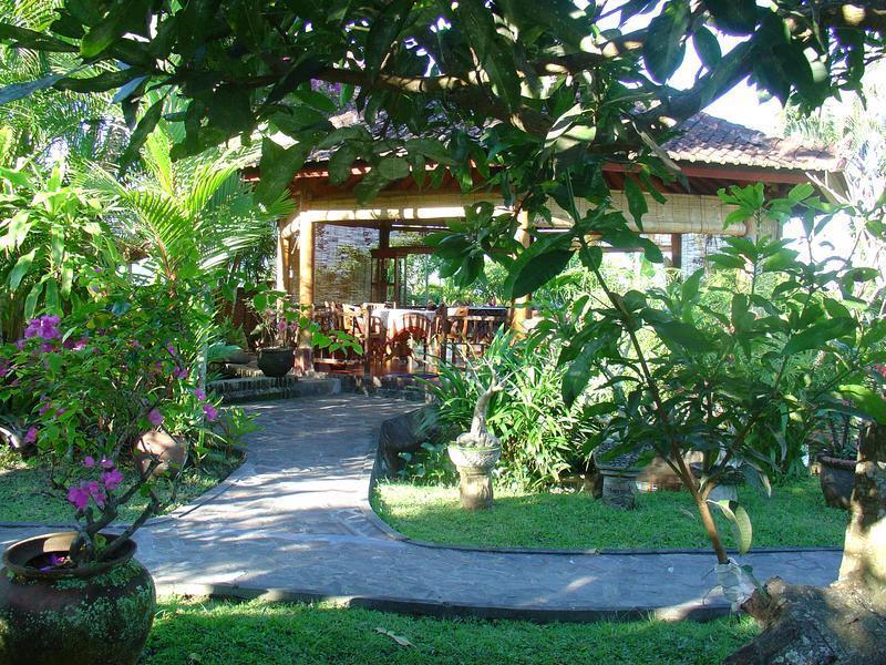 Cabe Bali Hotel Jasri Exterior photo